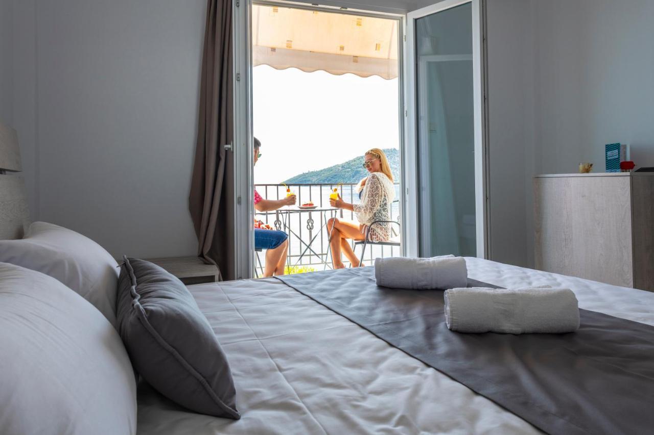 Paraskevas Boutique Hotel Tirós Eksteriør bilde
