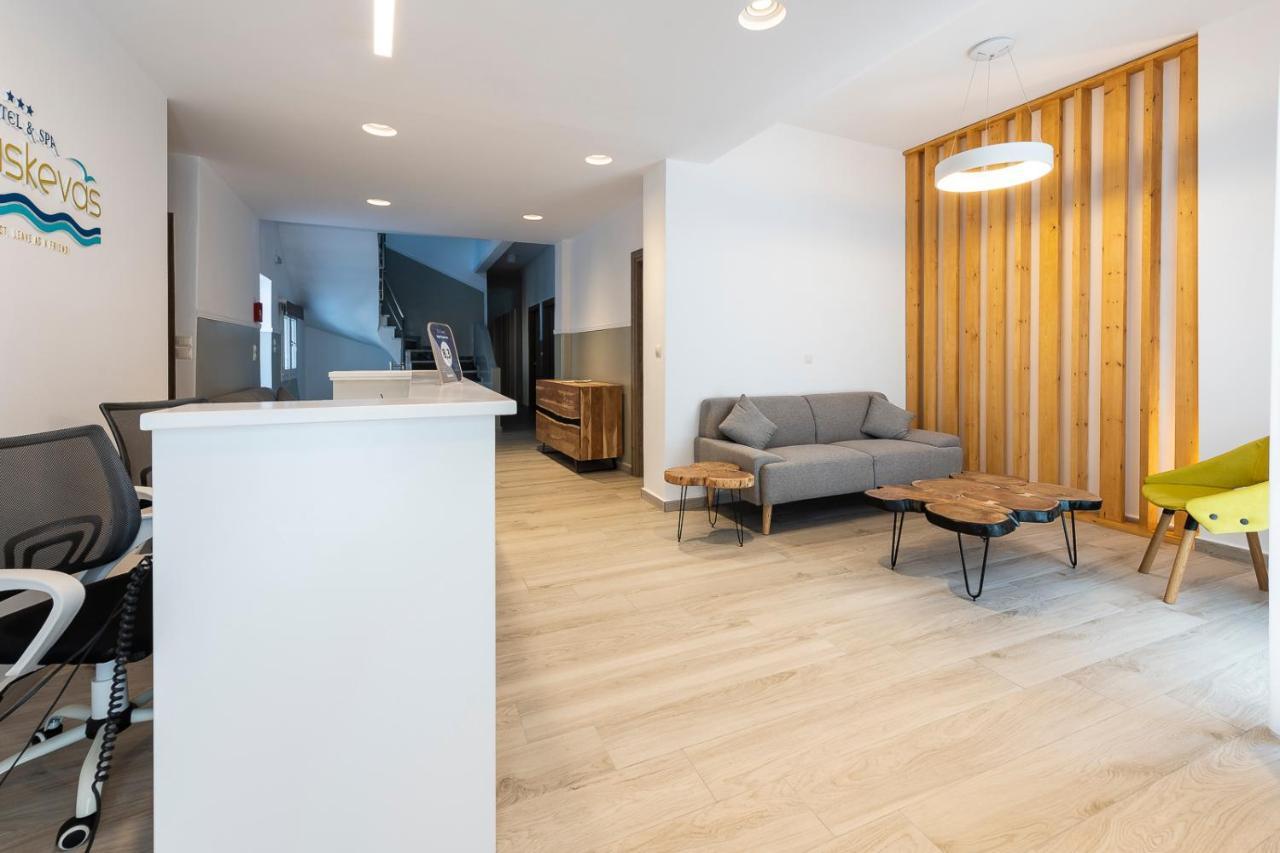 Paraskevas Boutique Hotel Tirós Eksteriør bilde