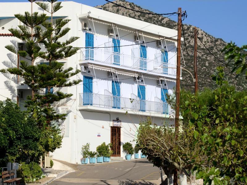 Paraskevas Boutique Hotel Tirós Eksteriør bilde